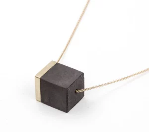 Black concrete & golden brass (medium)