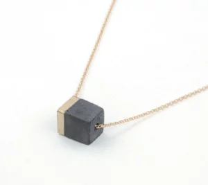 Black concrete and golden brass (small)